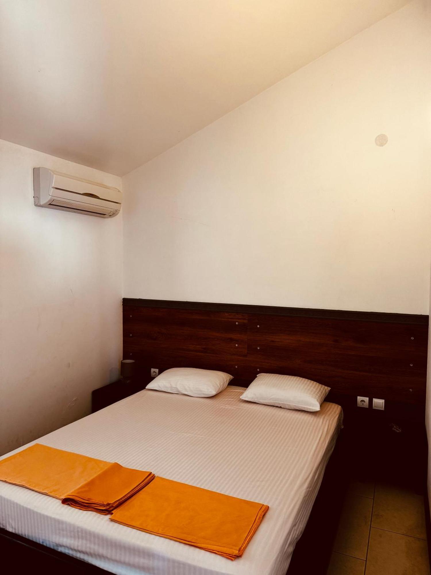 Budva Felix Suites Exterior foto