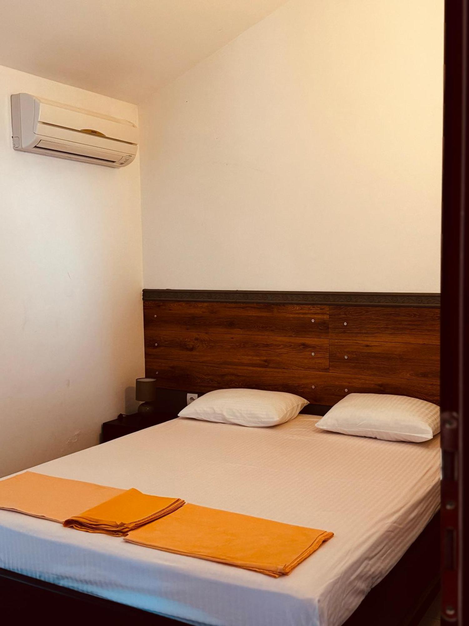 Budva Felix Suites Exterior foto