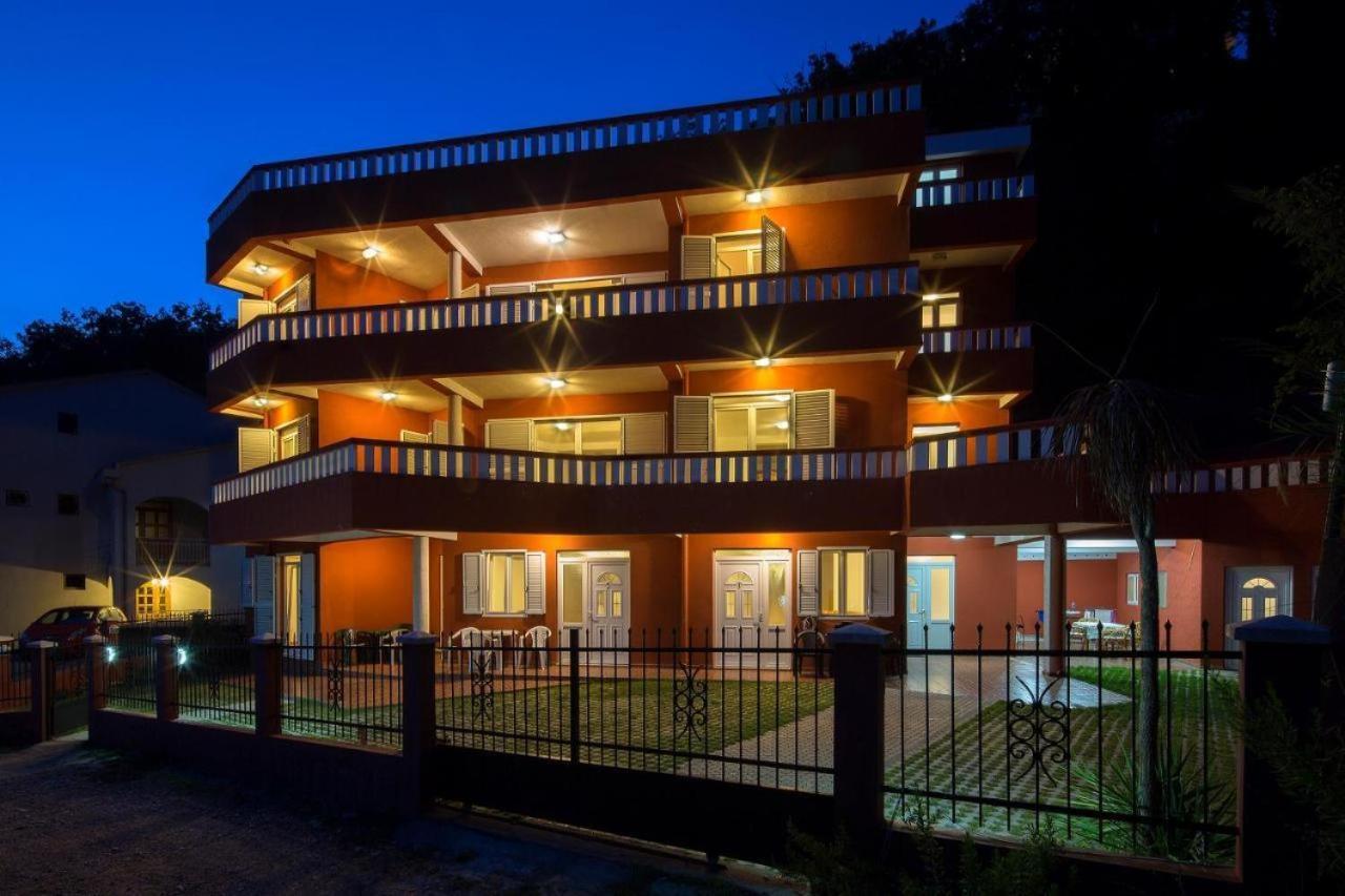 Budva Felix Suites Exterior foto